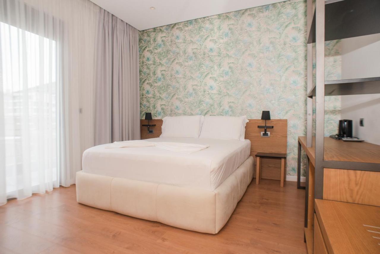 Residence Saranda International Luaran gambar